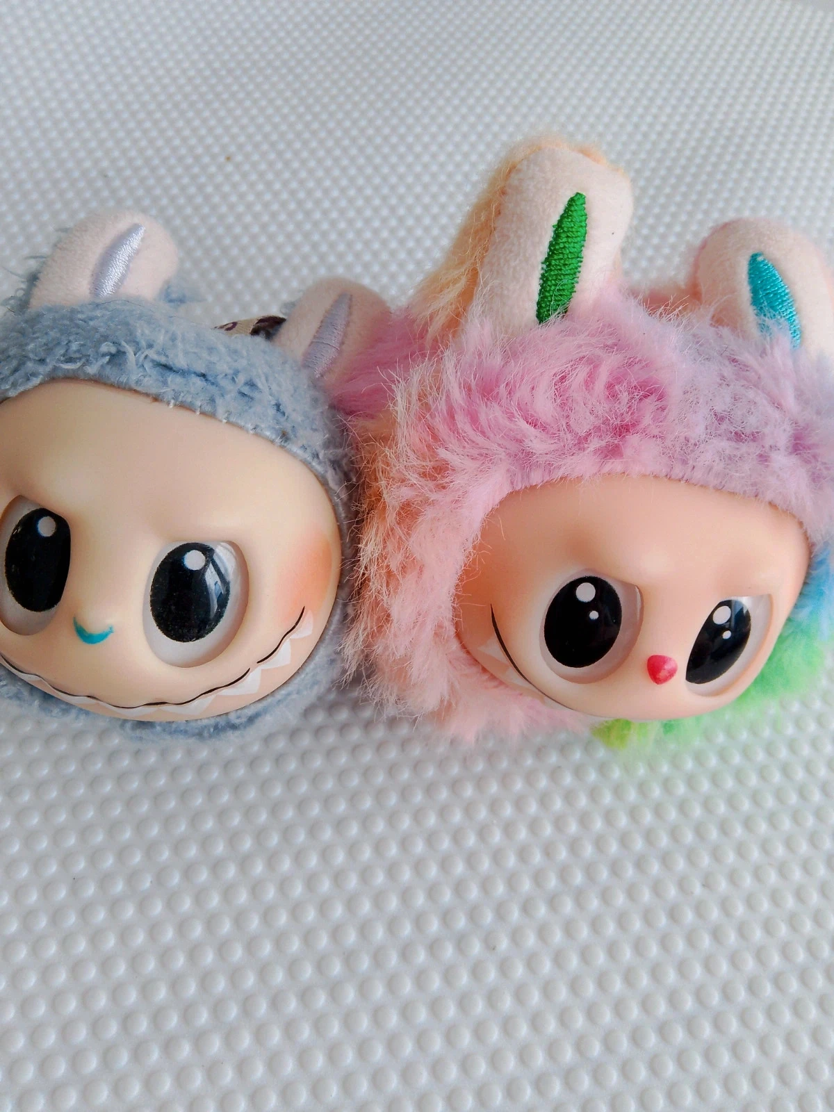 Lot of 2 Pop Mart The Monsters keychains – photo 5